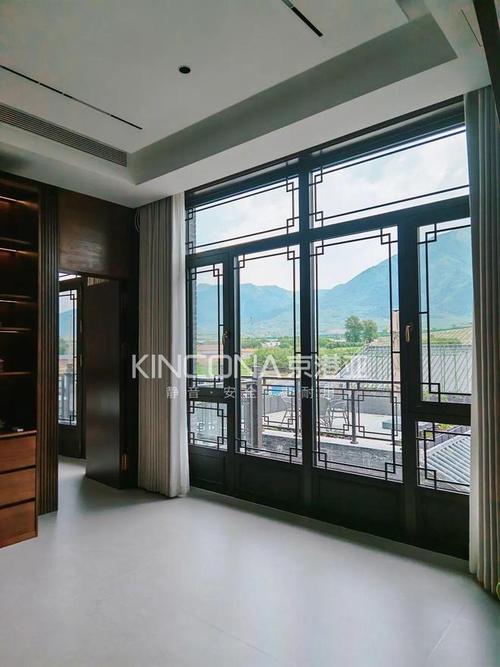 京港亚门窗对比别的牌子有啥优势?北方定向研发 + 标准化施工双重加分